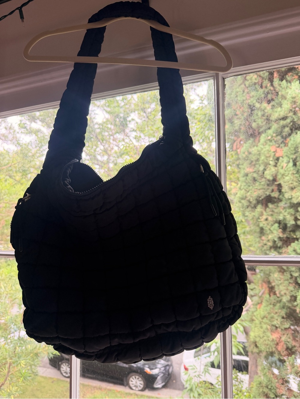 Free People Movement Quilted Black Shoulder Bag Duffle Sling - Picture 4 of 8